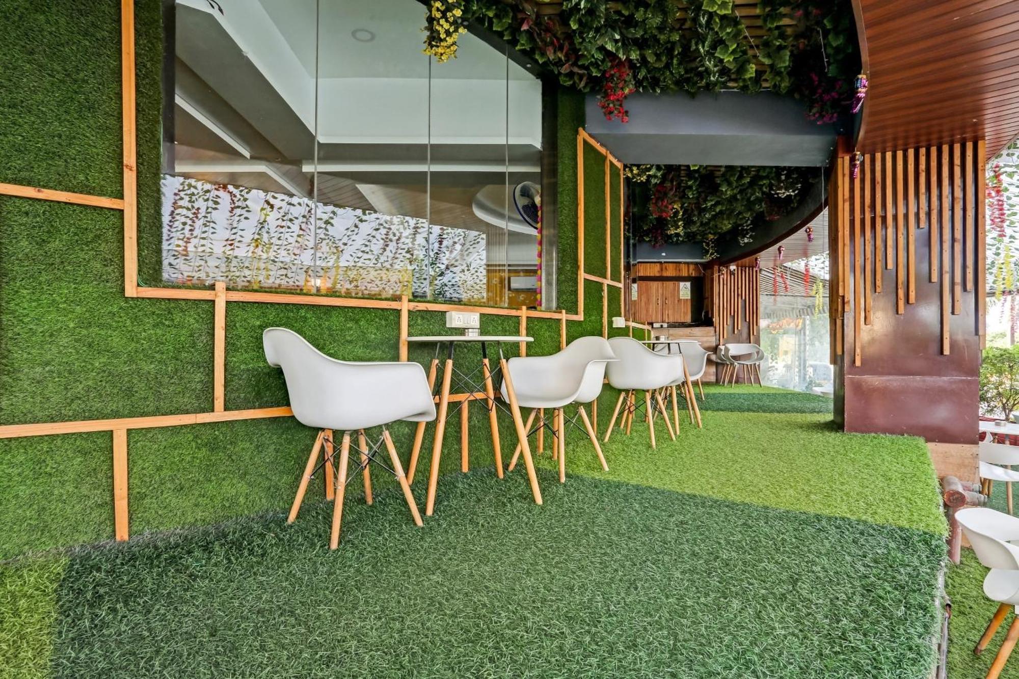 Oyo Salt House Hotel Mumbai Bagian luar foto