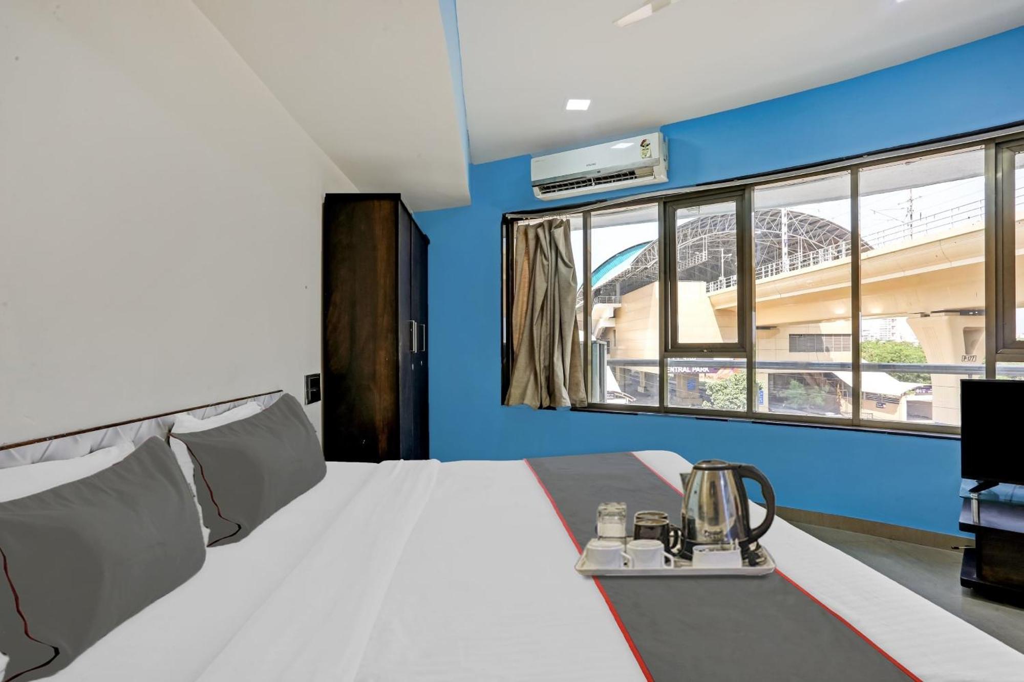 Oyo Salt House Hotel Mumbai Bagian luar foto