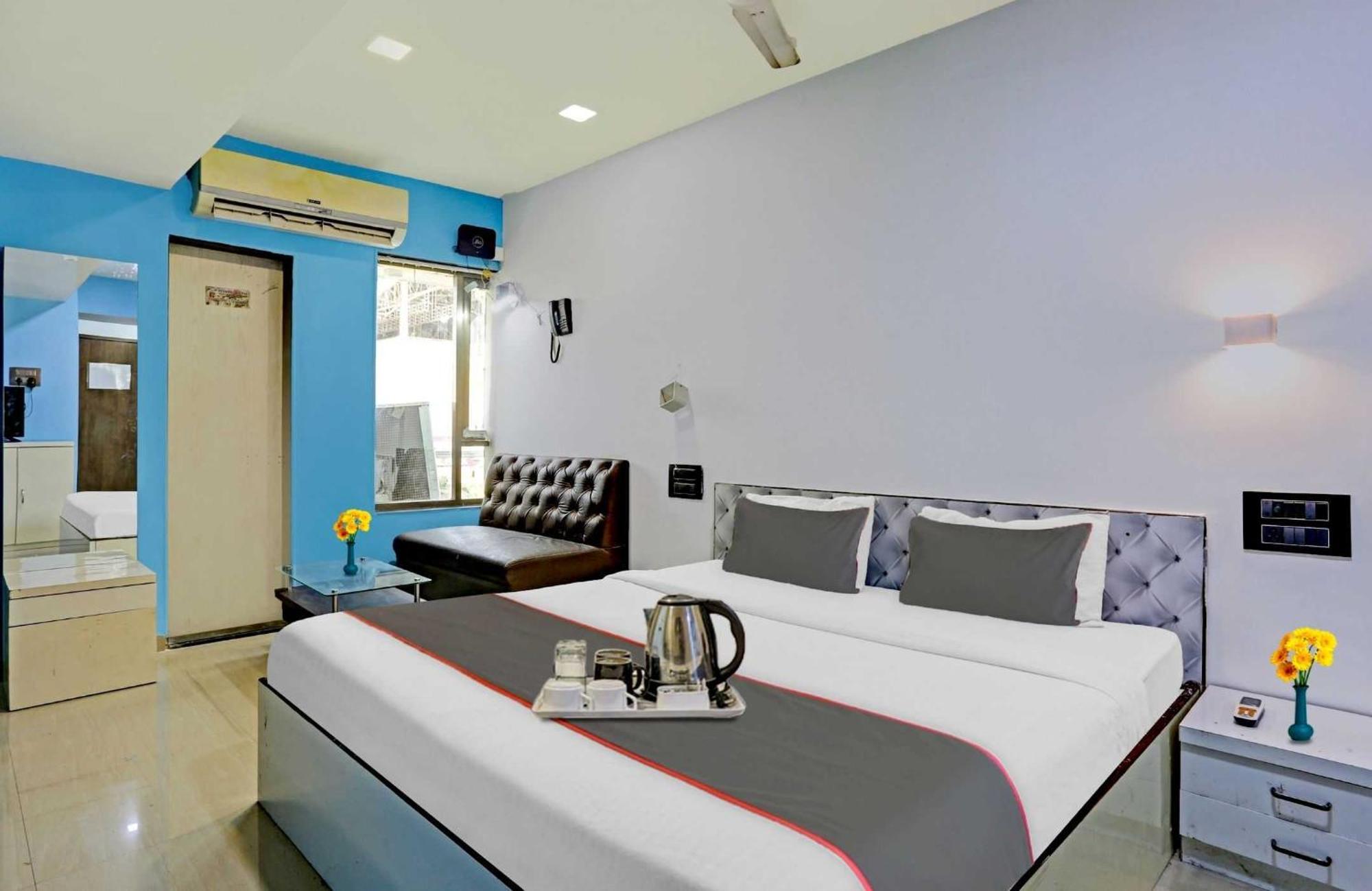 Oyo Salt House Hotel Mumbai Bagian luar foto